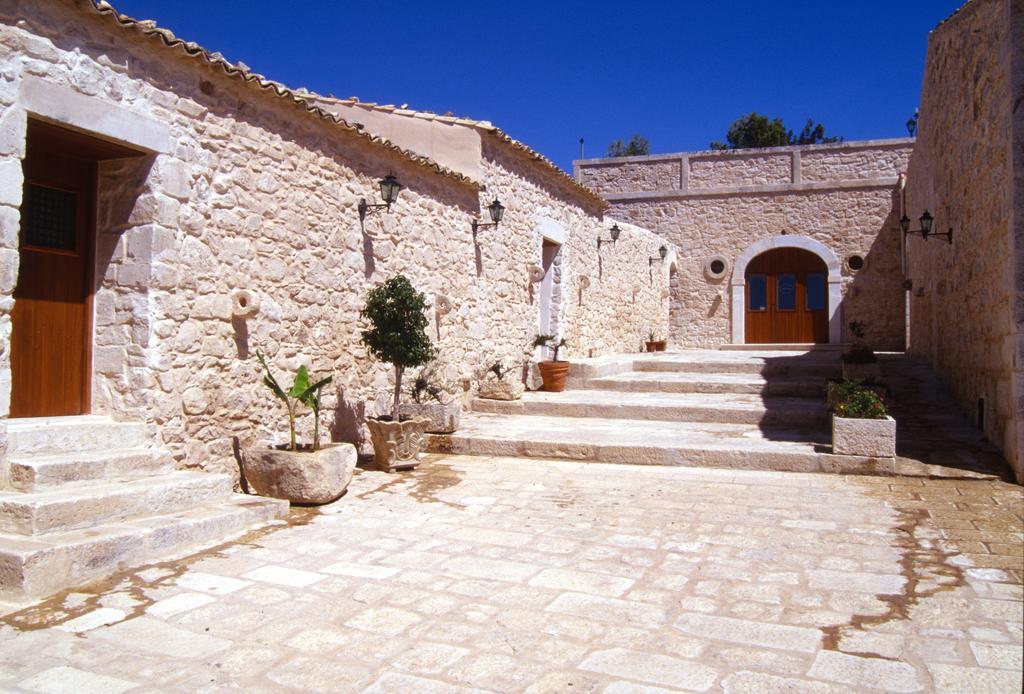 Agriturismo Al Casale Donnafugata Exterior photo