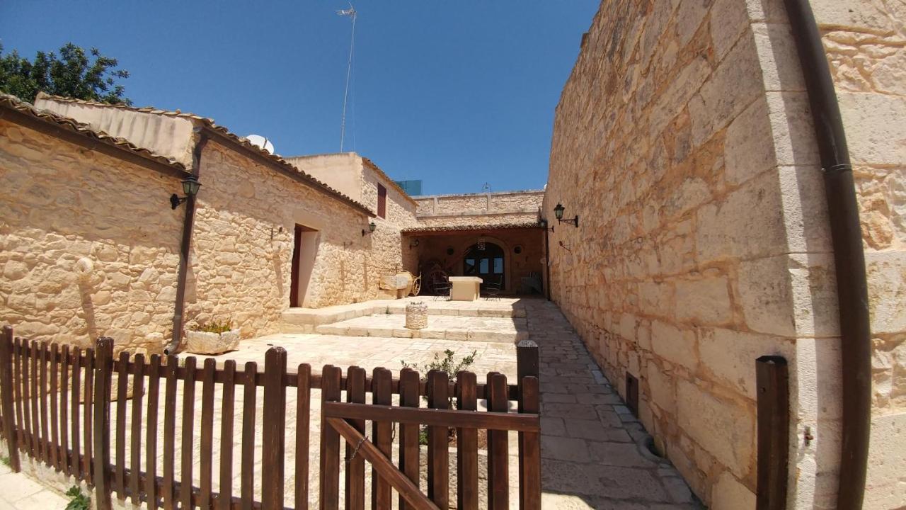 Agriturismo Al Casale Donnafugata Exterior photo